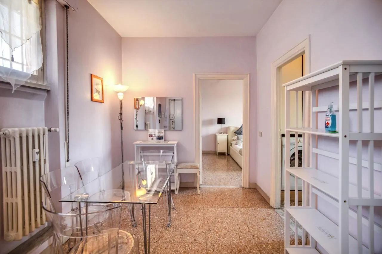 Colonna Suite - Rome San Giovanni 0*,
