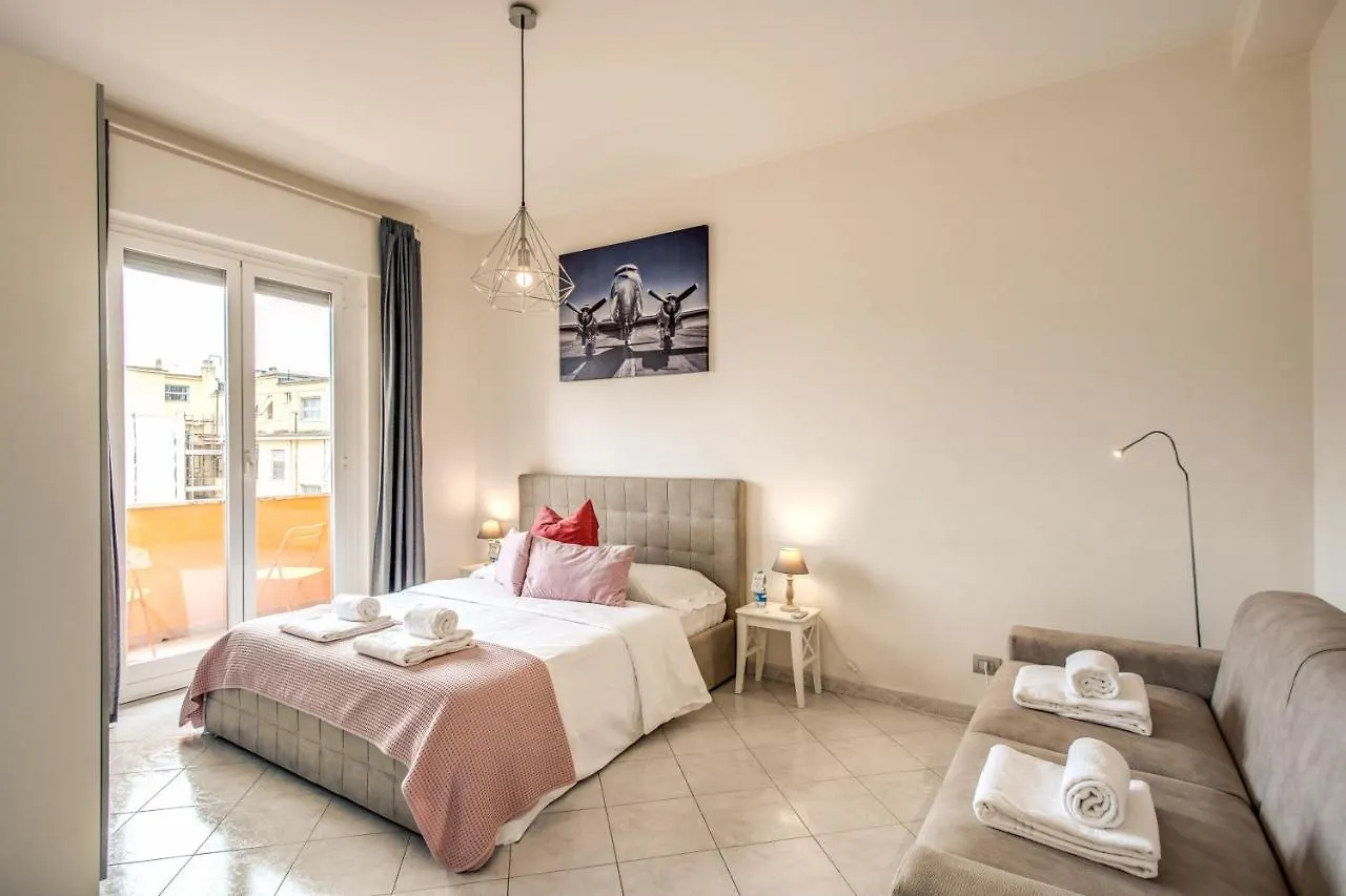 Colonna Suite - Rome San Giovanni 0*,  Italia